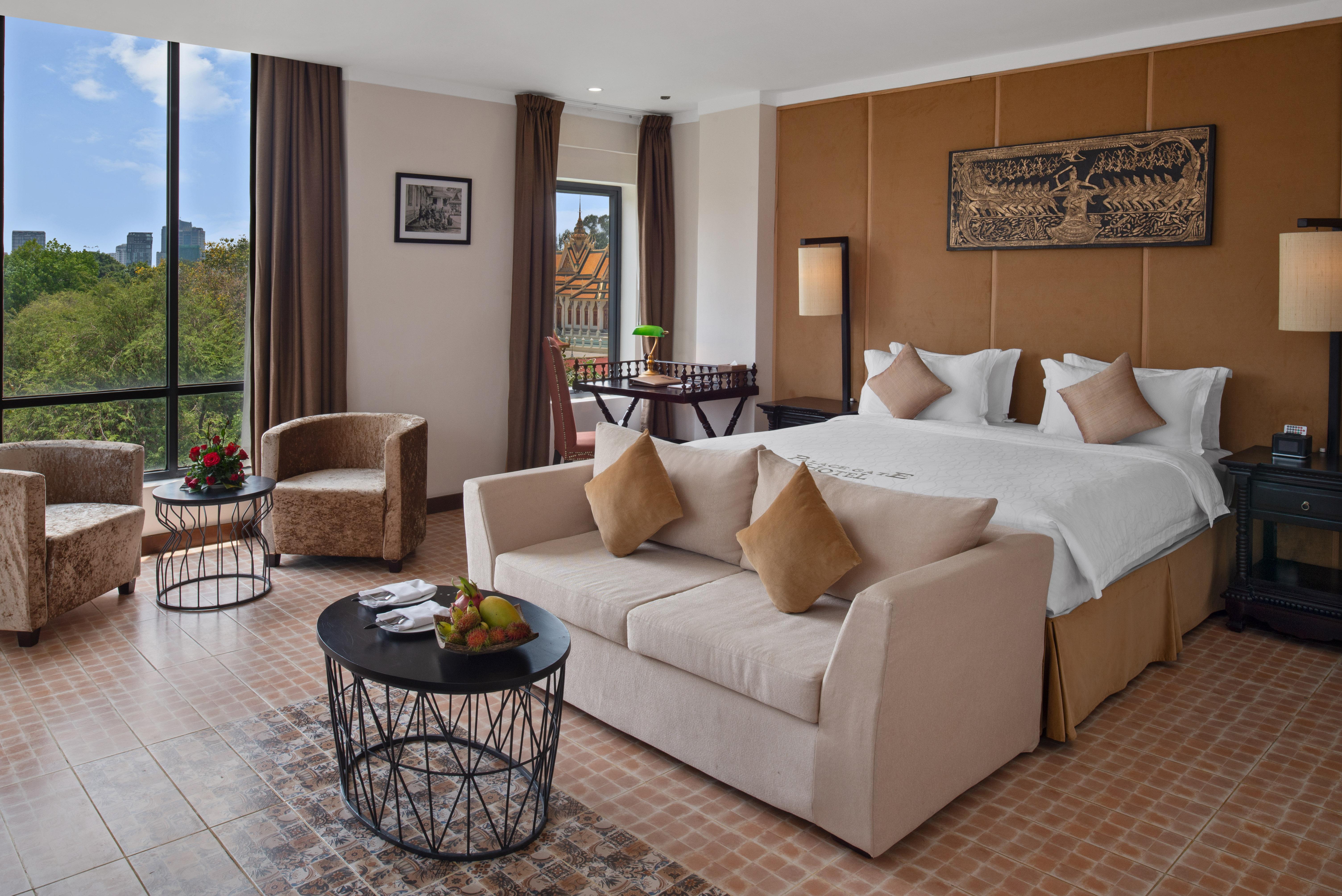 Palace Gate & By Ehm 5* Phnom Penh